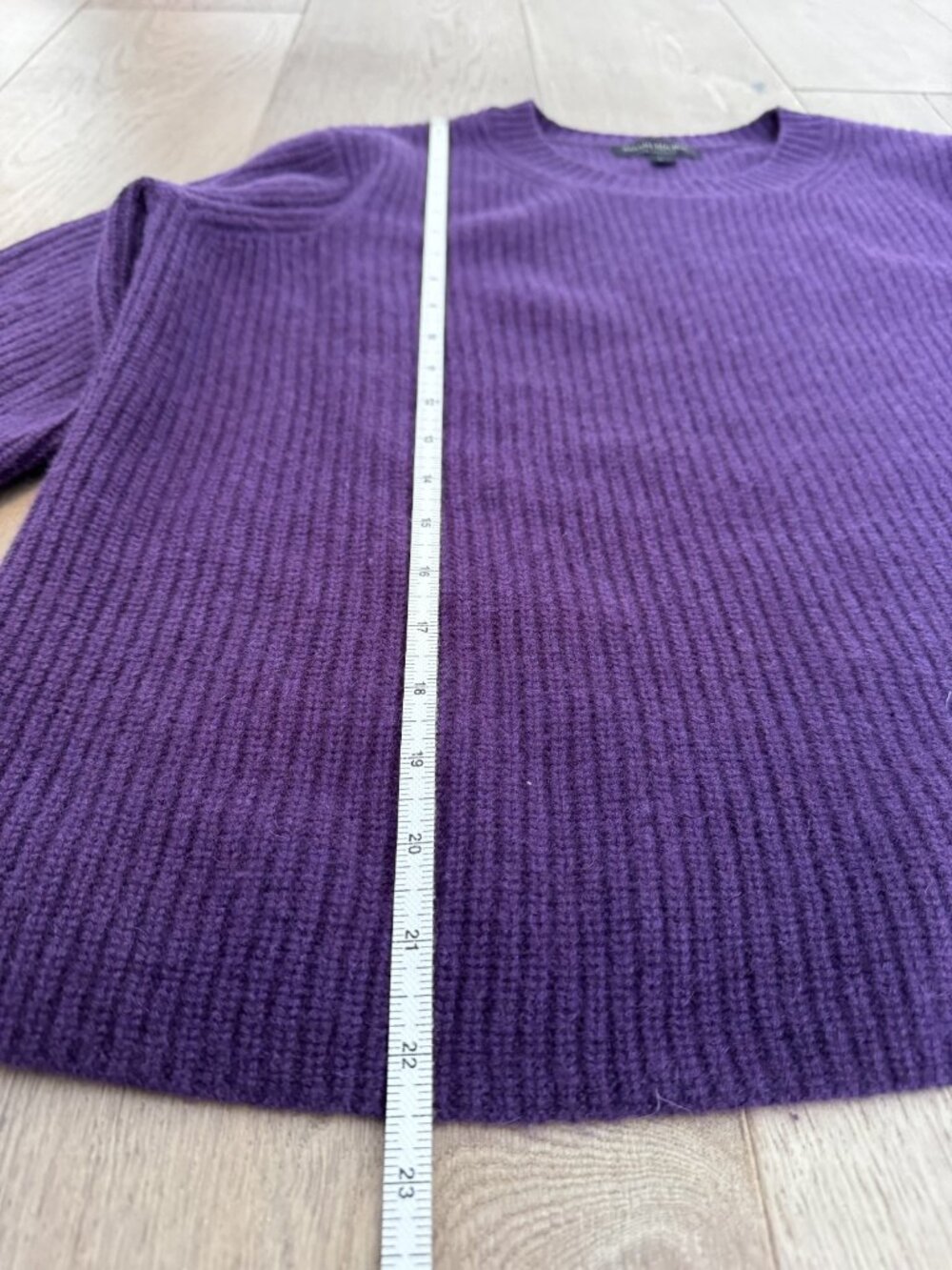 Banana Republic Lucia Relaxed Ribbed Cashmere Sweater Plum Purple Size L - Picture 7 of 13